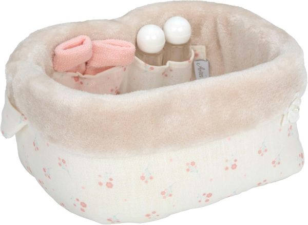 Arias Elegance Basket with Accessories -10 items (view 3)